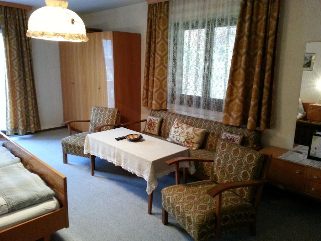 Appartamento Haus Chorinskyklause Bad Goisern Esterno foto